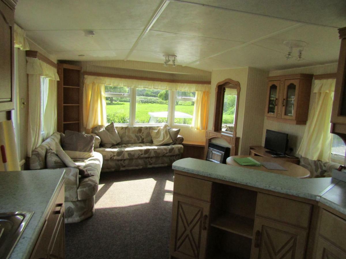 Fenlake Holiday Accommodation Metheringham Экстерьер фото